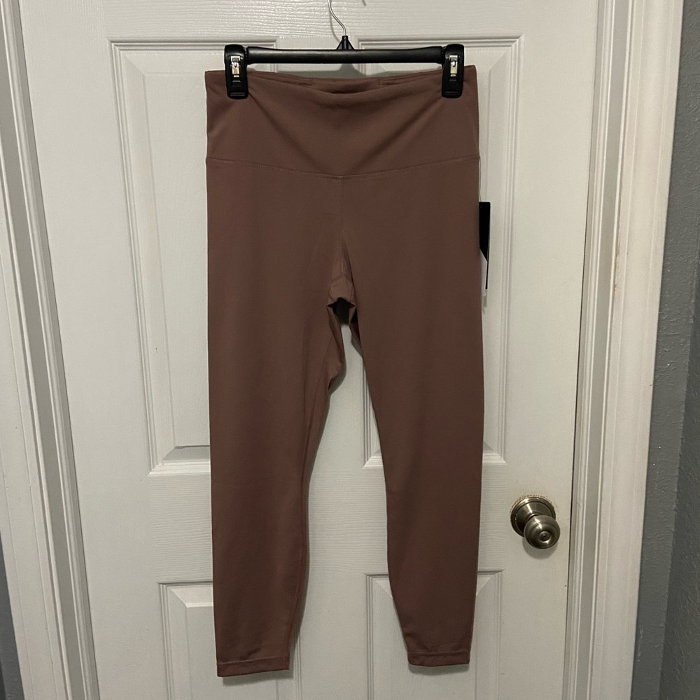90 Degree by Reflex Women's Mauve Cropped Leggings Size M NWT Workout Yoga